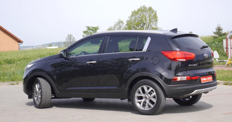 Kia Sportage cena 48900 przebieg: 117000, rok produkcji 2015 z Starachowice małe 781